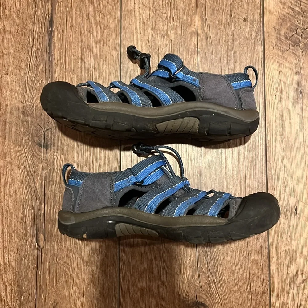 Keen Closed Toe Water Shoes, Big Kid 4